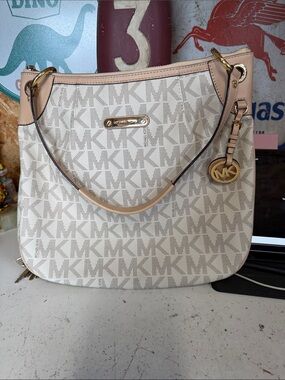Michael Kors shoulder bag
